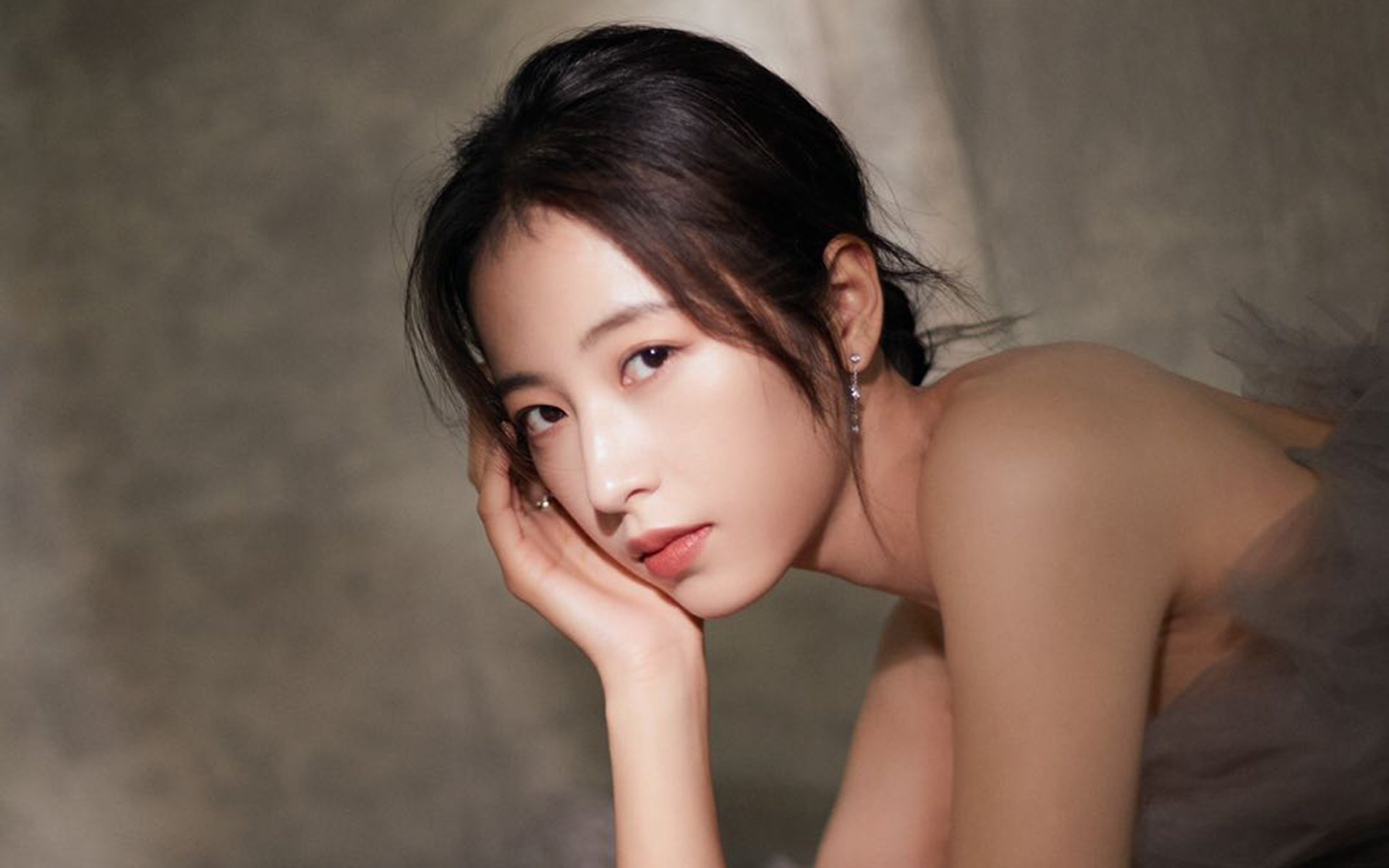 九游官网下载电脑版-体育明星公益活动引发热潮，体育明星公关案例